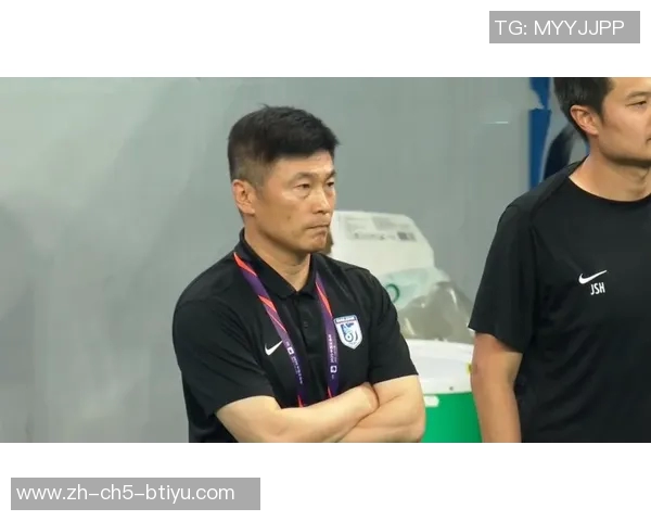 大连队迎回锋霸国脚李国旭热烈欢迎重返球队再创辉煌